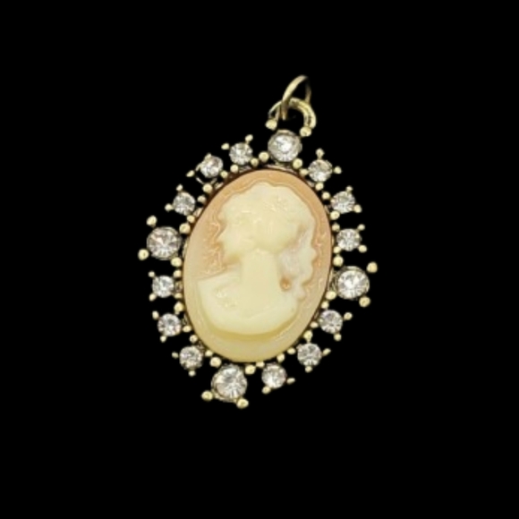 Pink Cameo Lady Sillouette Pendant with Rhinestones Border - Picture 1 of 8